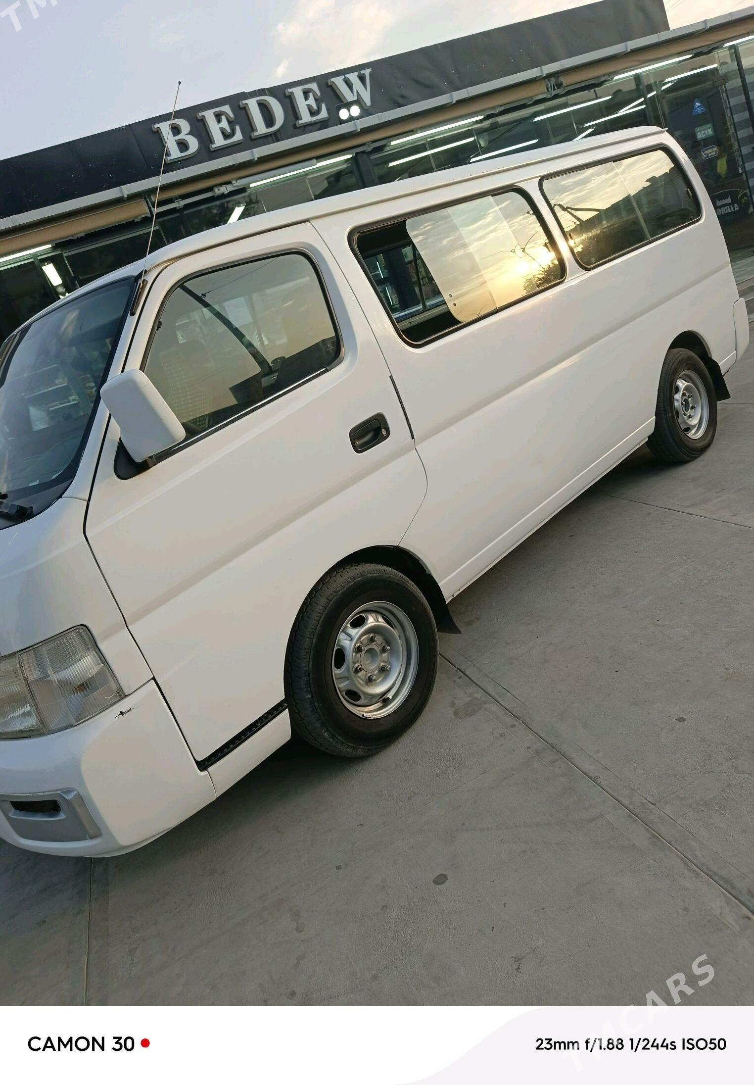 Nissan Urvan 2001 - 102 000 TMT - Мары - img 1