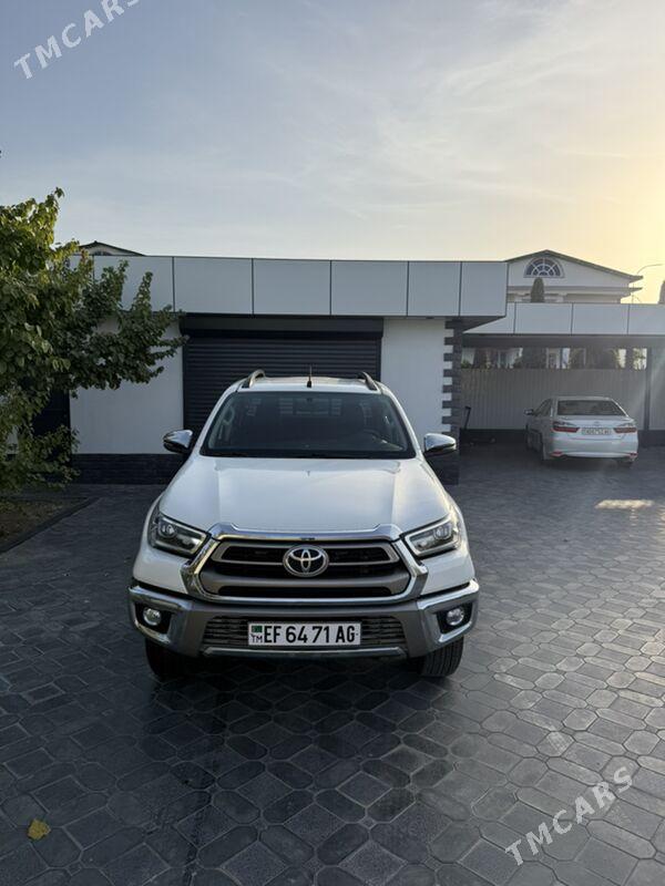 Toyota Hilux 2024 - 583 000 TMT - Ашхабад - img 2