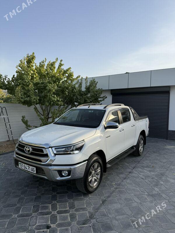 Toyota Hilux 2024 - 583 000 TMT - Ашхабад - img 1