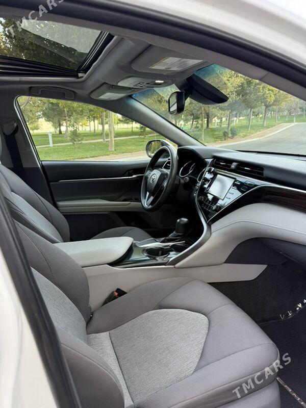 Toyota Camry 2018 - 305 000 TMT - Ашхабад - img 8