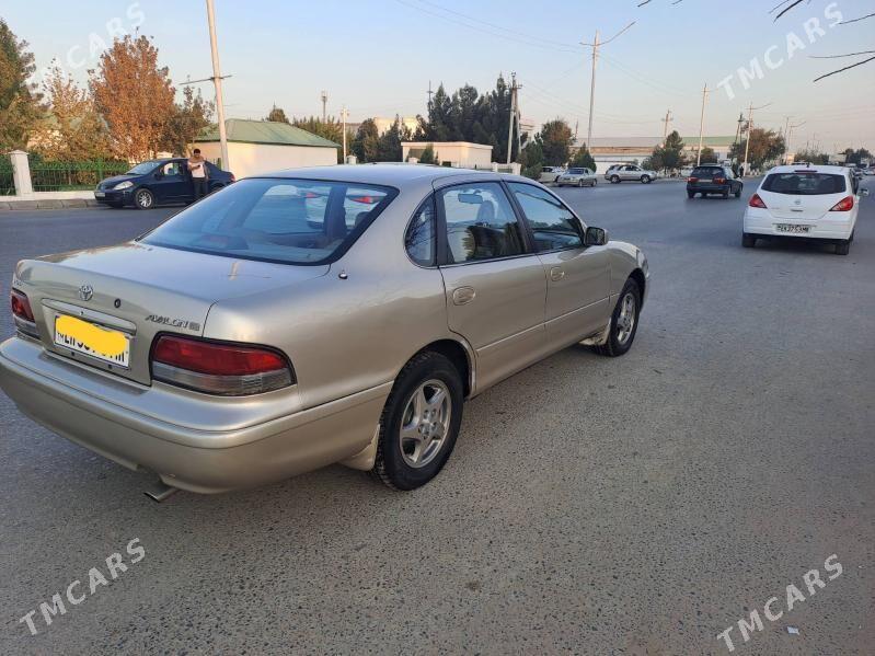 Toyota Avalon 1996 - 140 000 TMT - Мары - img 1