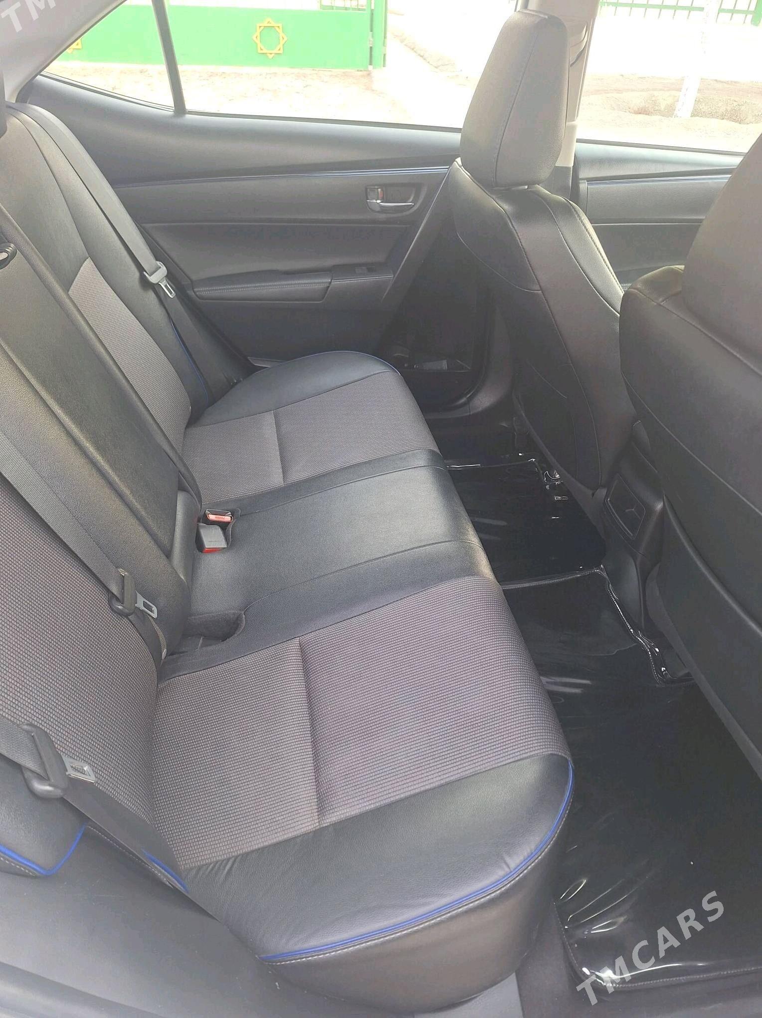 Toyota Corolla 2018 - 240 000 TMT - 6 мкр - img 8