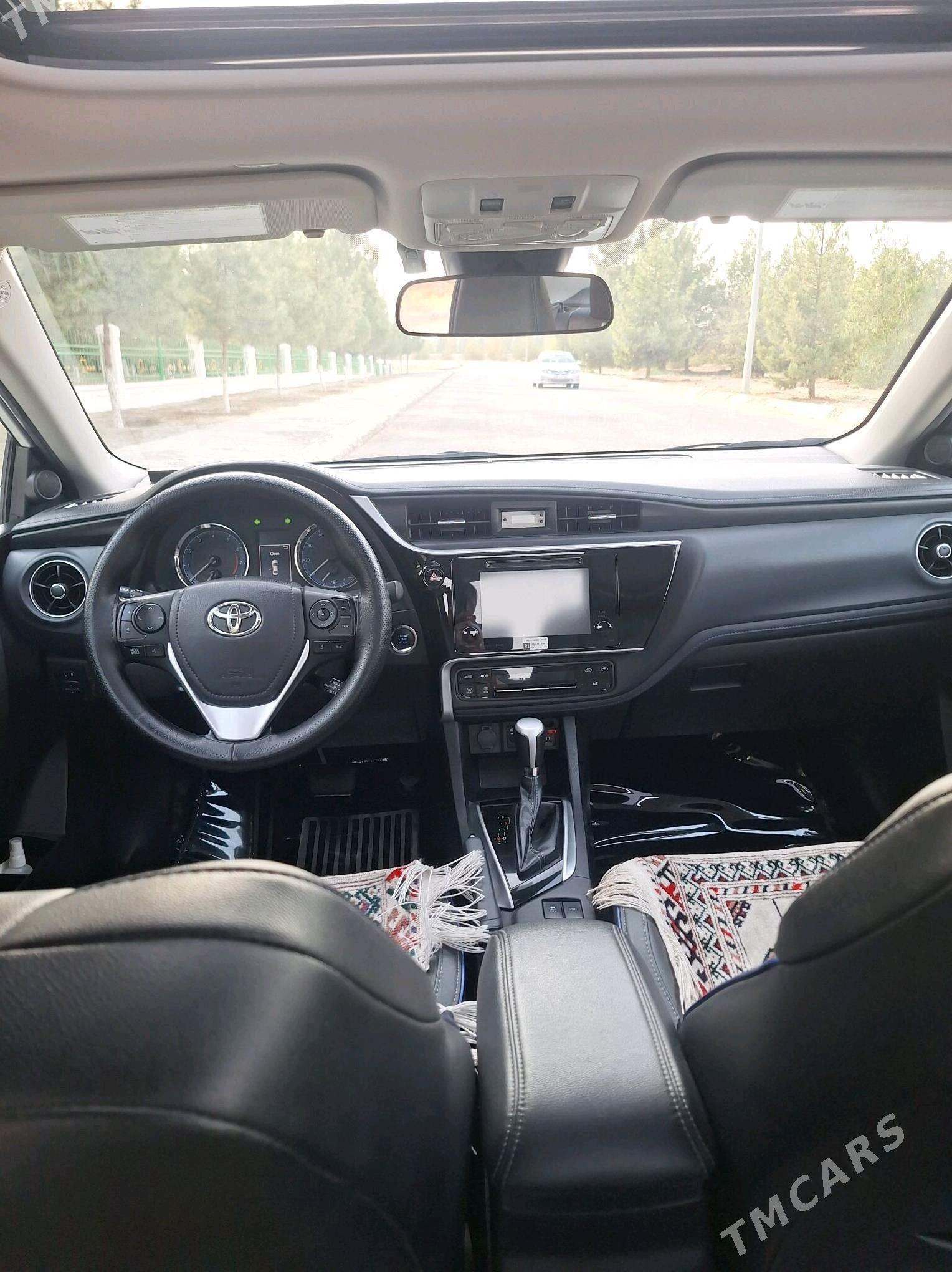 Toyota Corolla 2018 - 240 000 TMT - 6 мкр - img 7