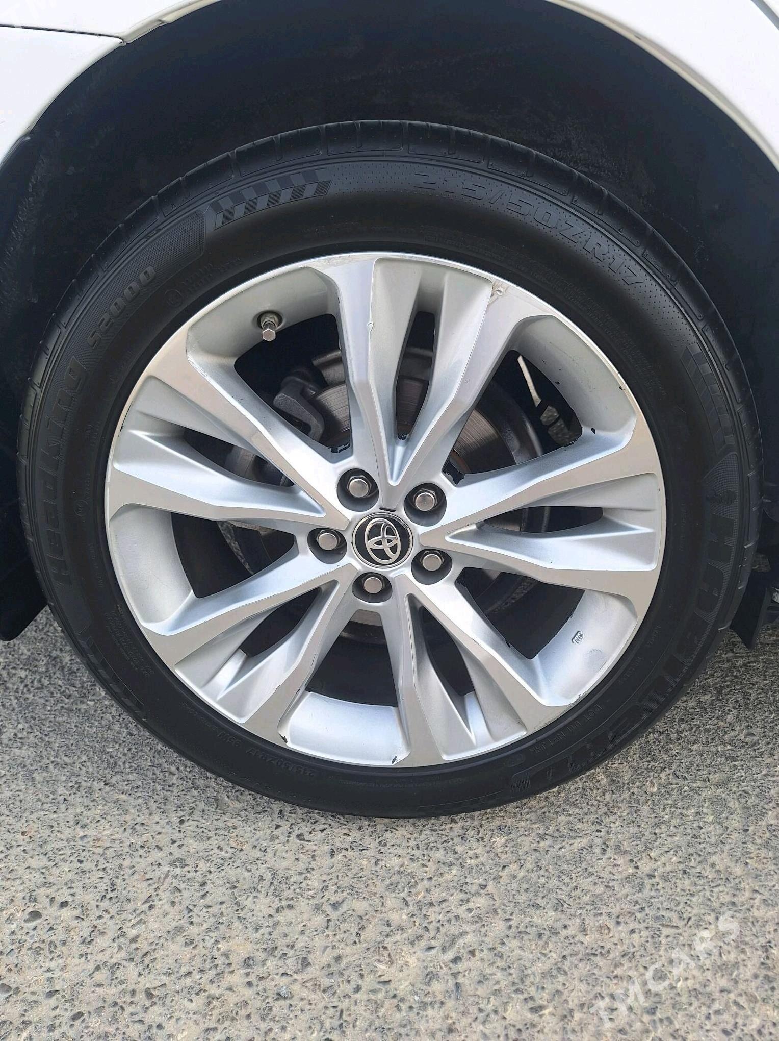 Toyota Corolla 2018 - 240 000 TMT - 6 мкр - img 9