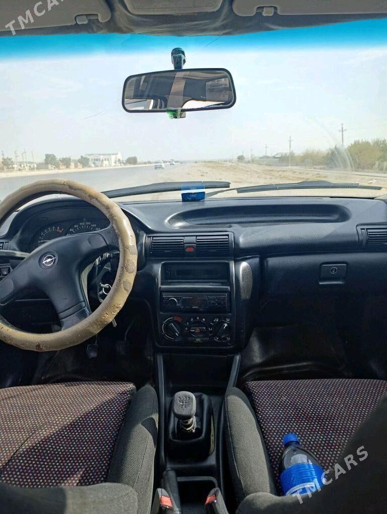 Opel Astra 1993 - 40 000 TMT - Bäherden - img 4