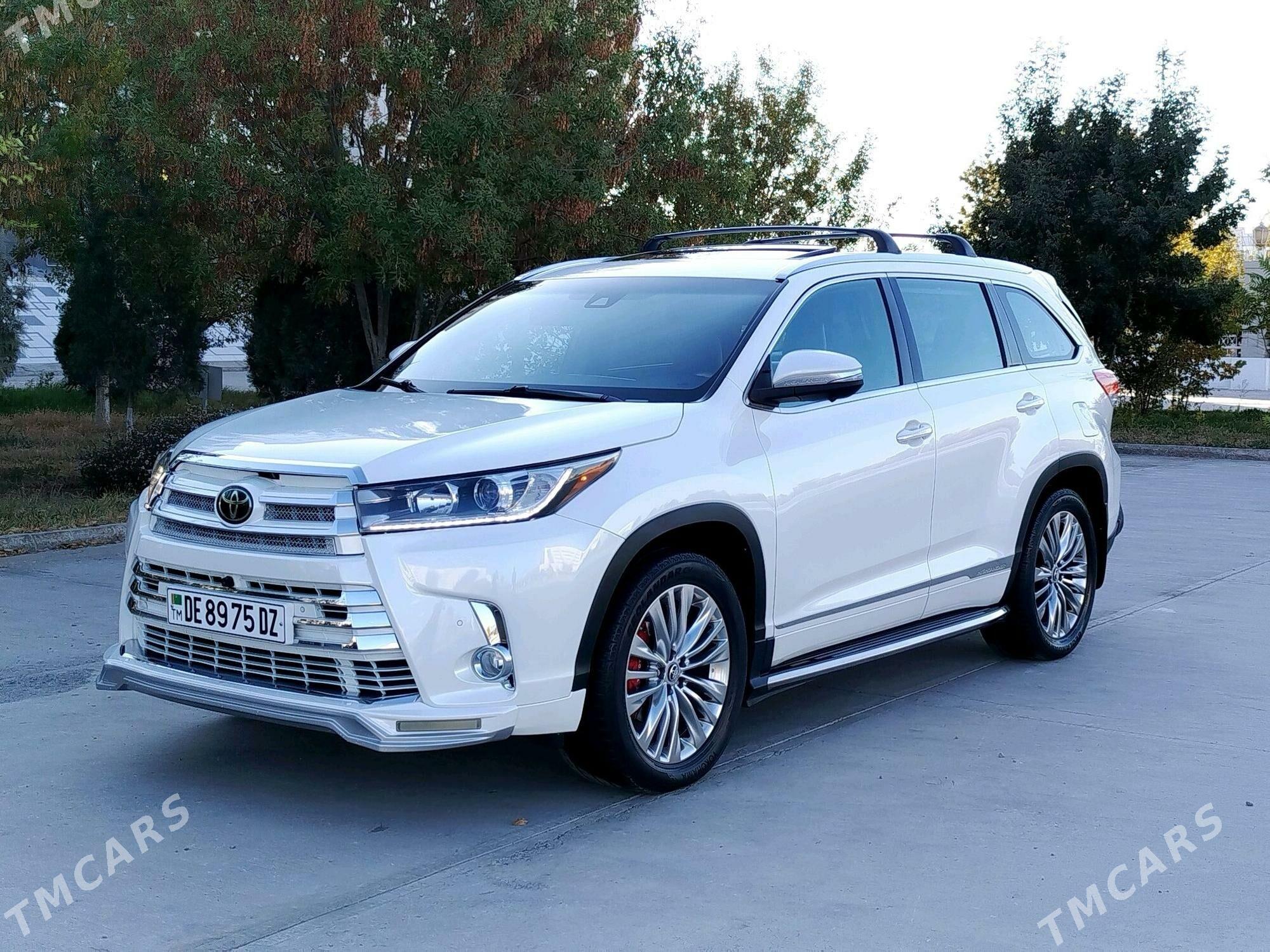 Toyota Highlander 2018 - 480 000 TMT - Дашогуз - img 2