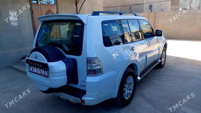 Mitsubishi Pajero 2007 - 200 000 TMT - Дашогуз - img 1