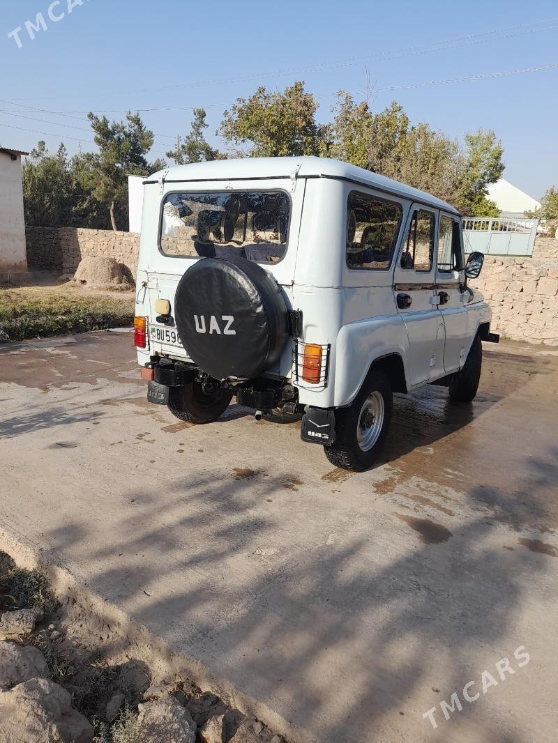 UAZ 469 2000 - 40 000 TMT - Койтендаг - img 1