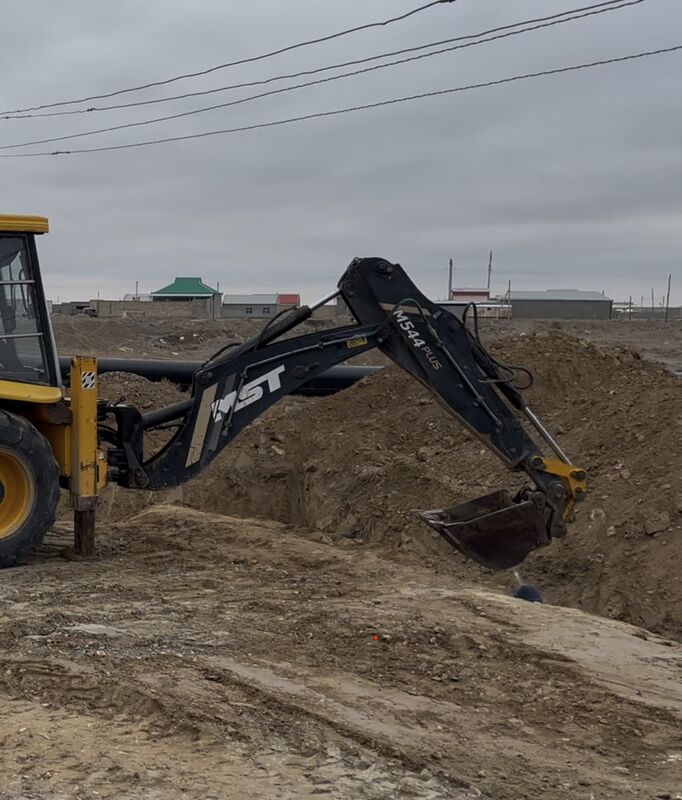 JCB 4CX ECO 2013 - 485 000 TMT - Ашхабад - img 3