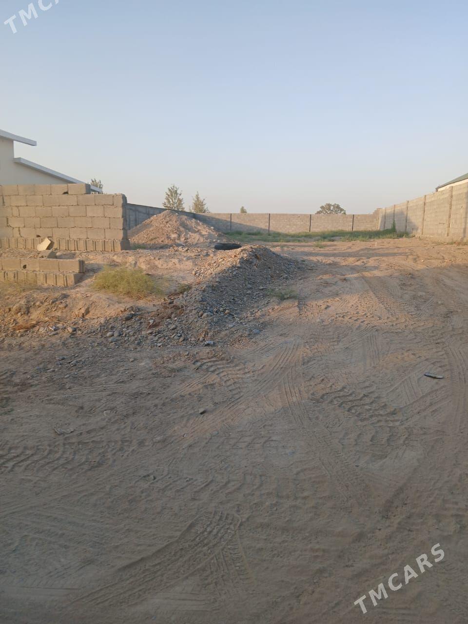 mellek yer bagyrda - Багир - img 3