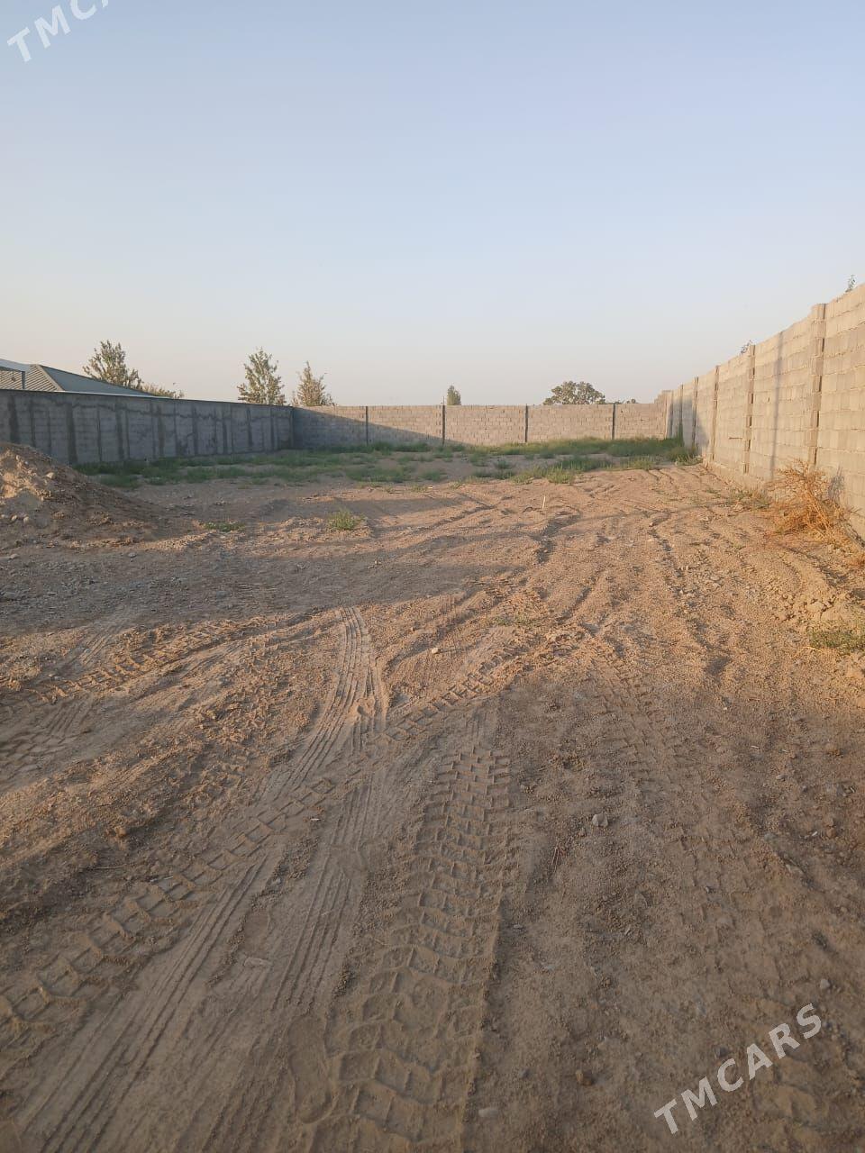 mellek yer bagyrda - Багир - img 2