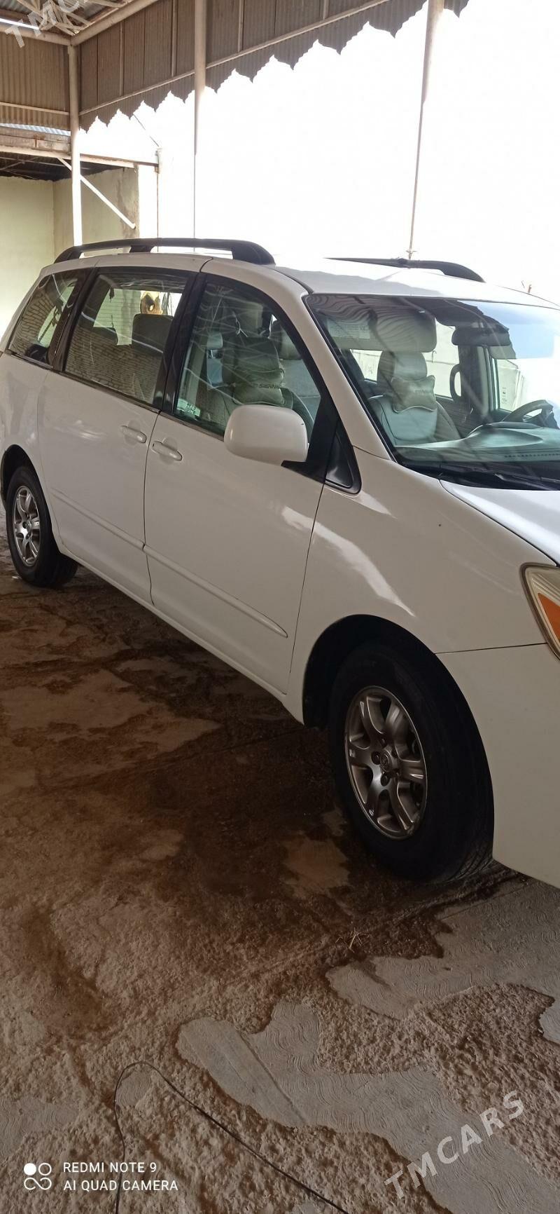 Toyota Sienna 2004 - 180 000 TMT - Мары - img 5