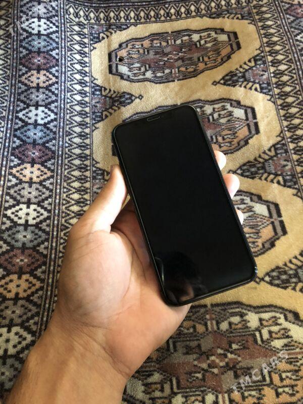 iPhone X - Mary - img 3