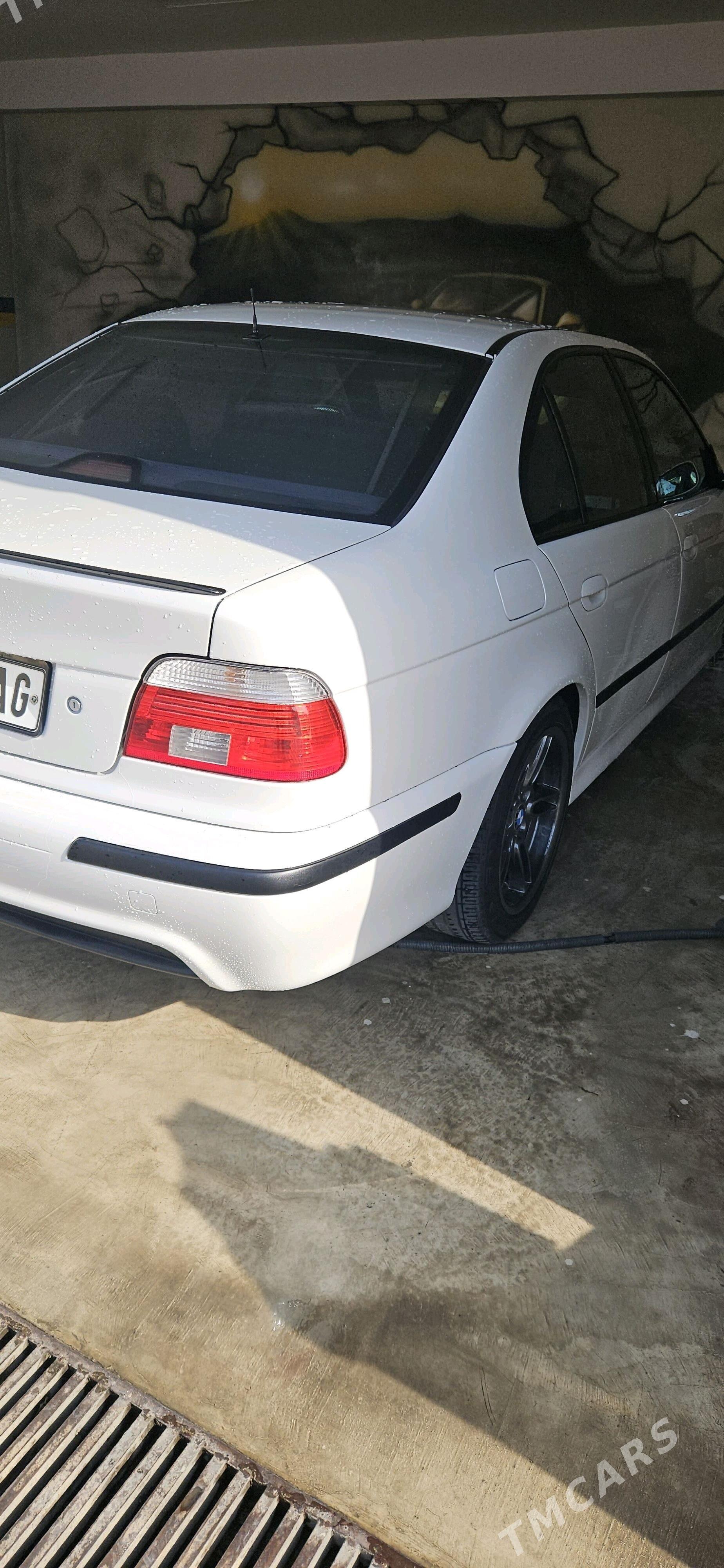 BMW 330 2003 - 160 000 TMT - Aşgabat - img 2