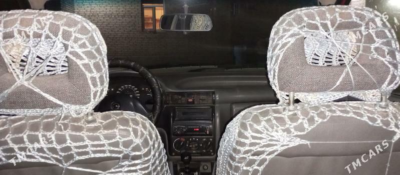 Opel Astra 1993 - 37 000 TMT - Фарап - img 6