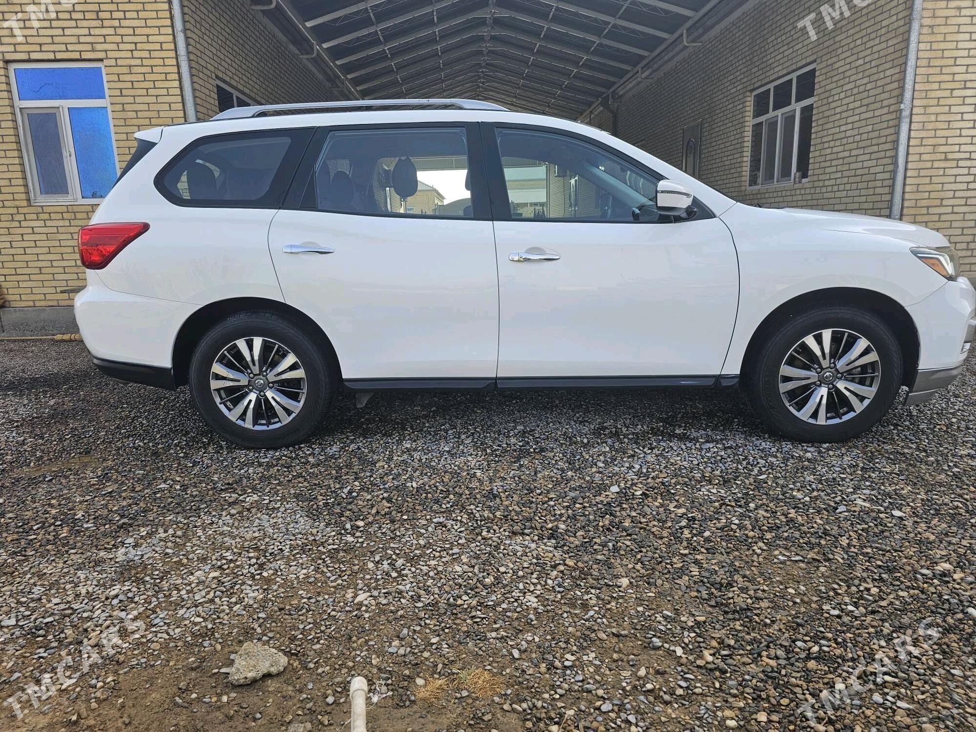 Nissan Pathfinder 2020 - 300 000 TMT - Мургап - img 1