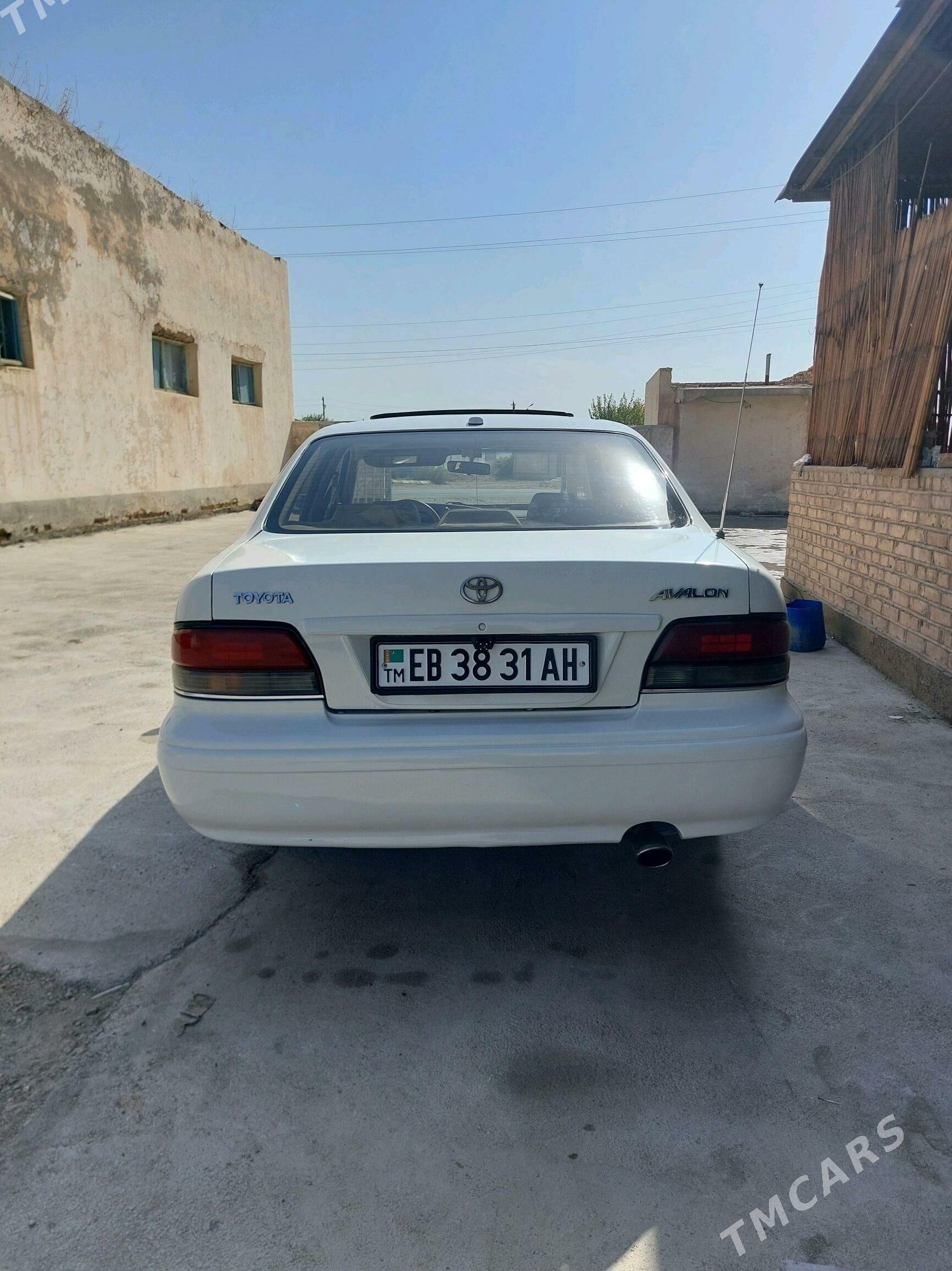 Toyota Avalon 1996 - 120 000 TMT - Теджен - img 4
