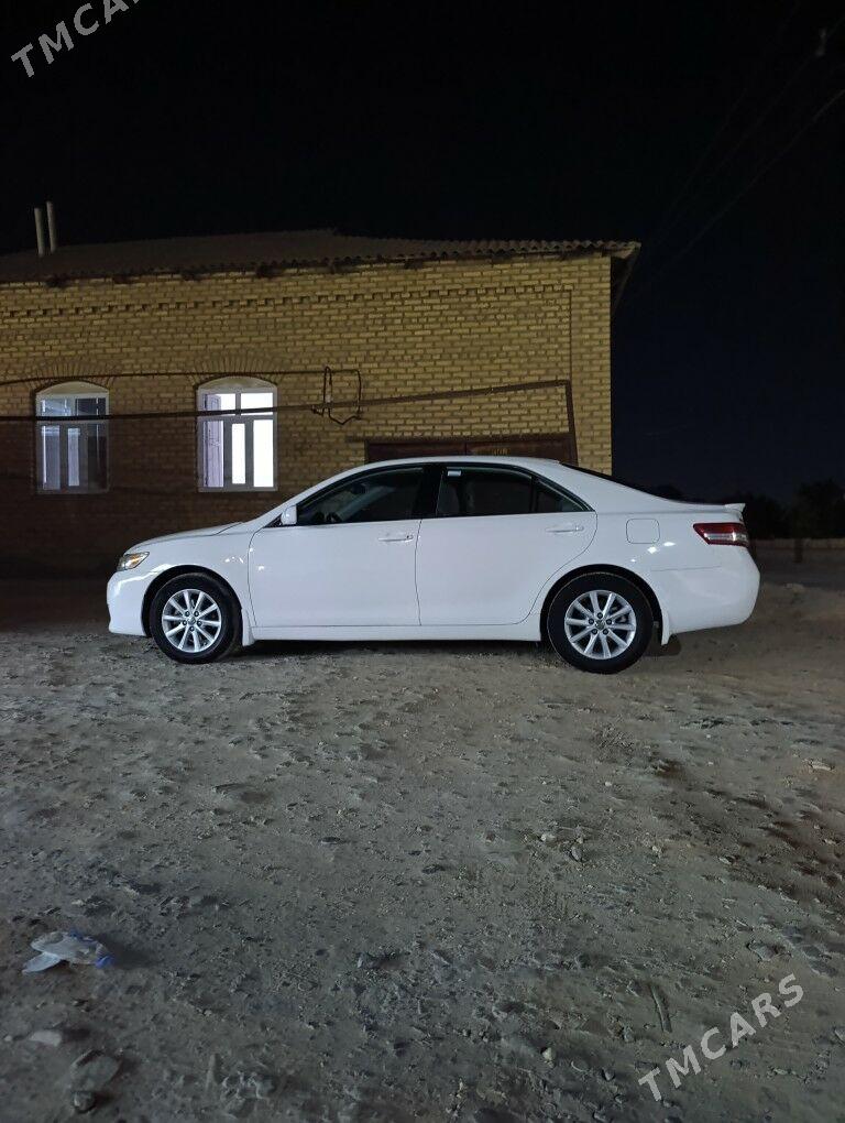 Toyota Camry 2010 - 185 000 TMT - Мары - img 9