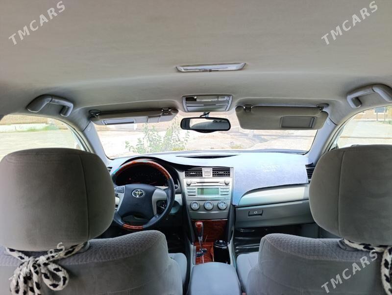 Toyota Camry 2010 - 185 000 TMT - Мары - img 10
