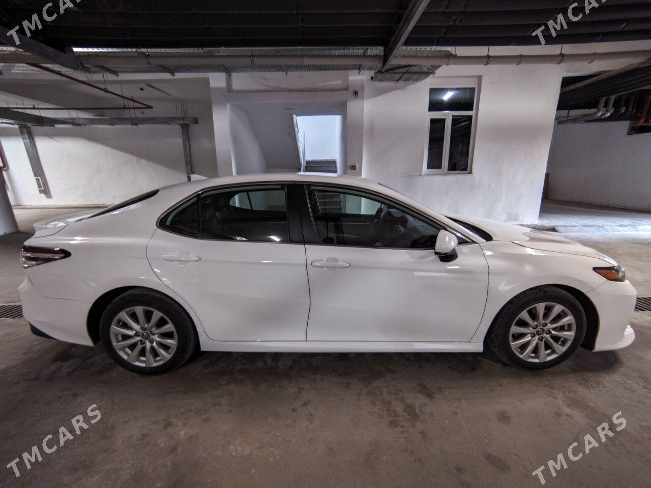 Toyota Camry 2020 - 270 000 TMT - Ашхабад - img 4