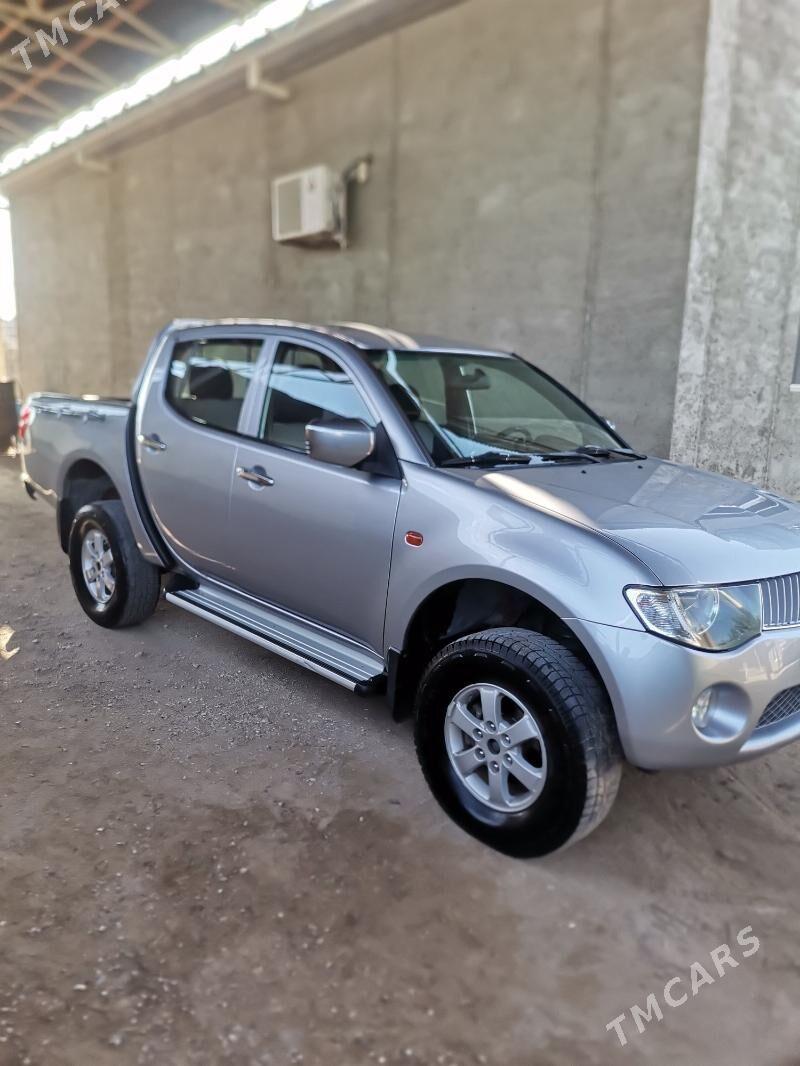 Mitsubishi L200 2009 - 190 000 TMT - Джебел - img 1