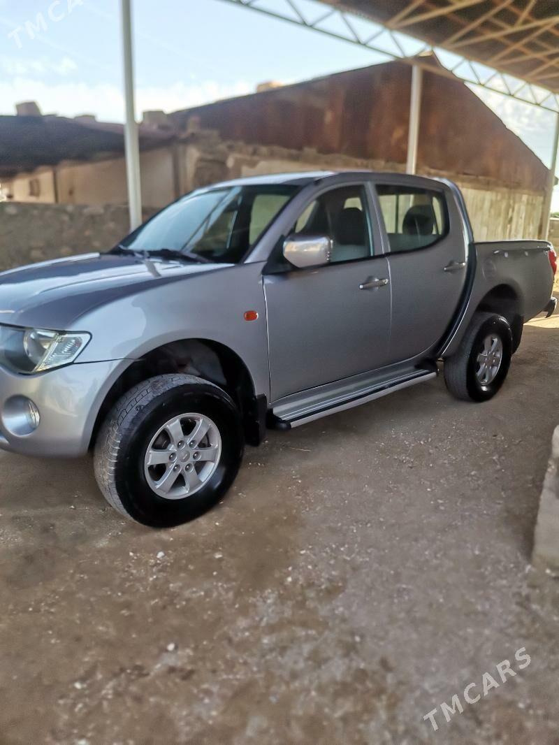 Mitsubishi L200 2009 - 190 000 TMT - Джебел - img 3