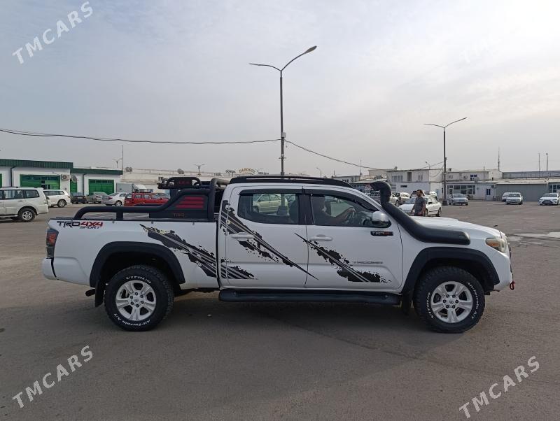 Toyota Tacoma 2015 - 375 000 TMT - Дашогуз - img 4