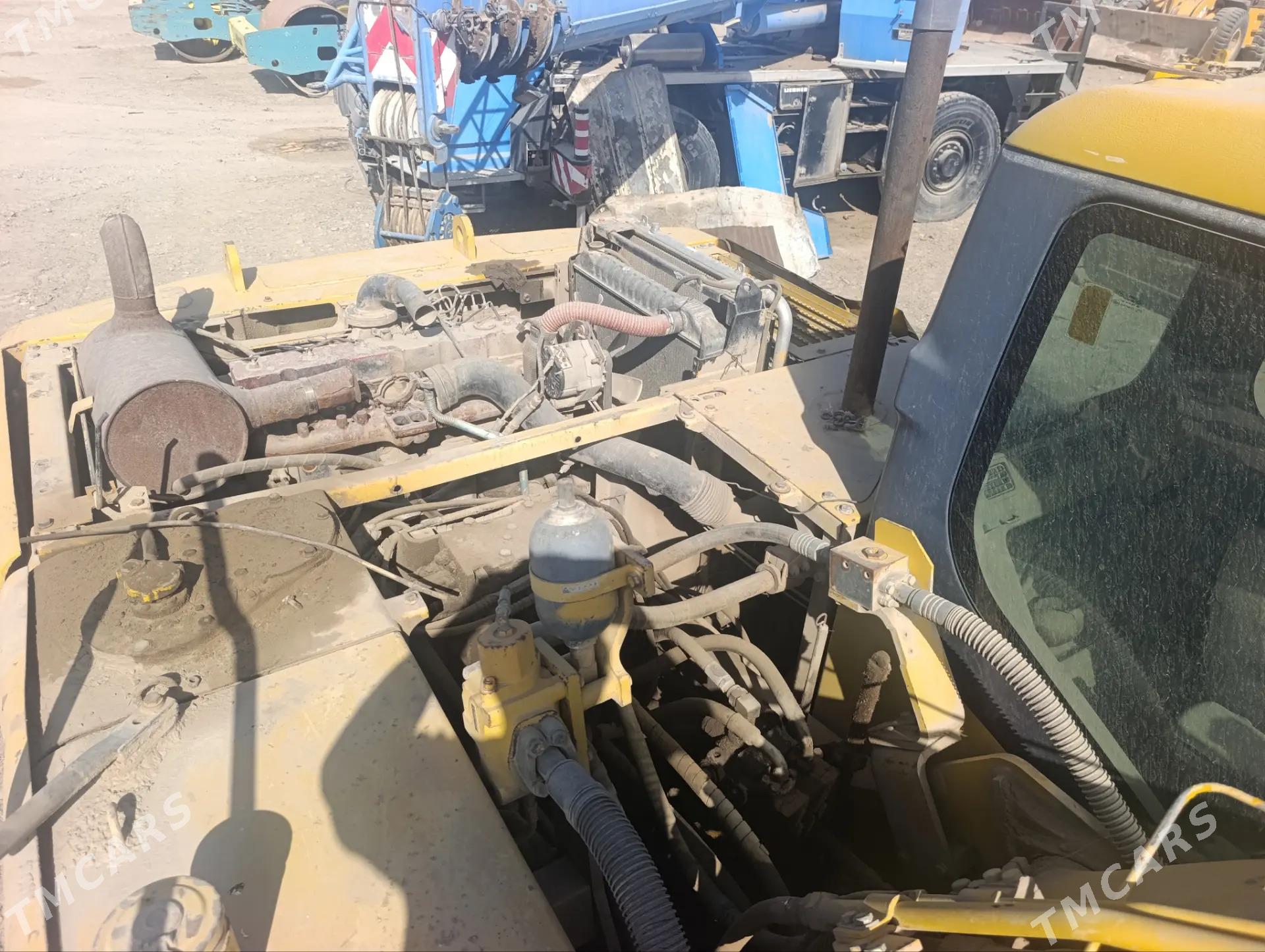 Komatsu 960E-2K 2006 - 1 950 TMT - Туркменабат - img 3