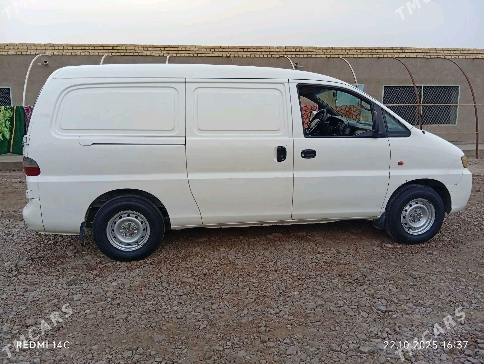 Hyundai H-1 2005 - 90 000 TMT - Дашогуз - img 4