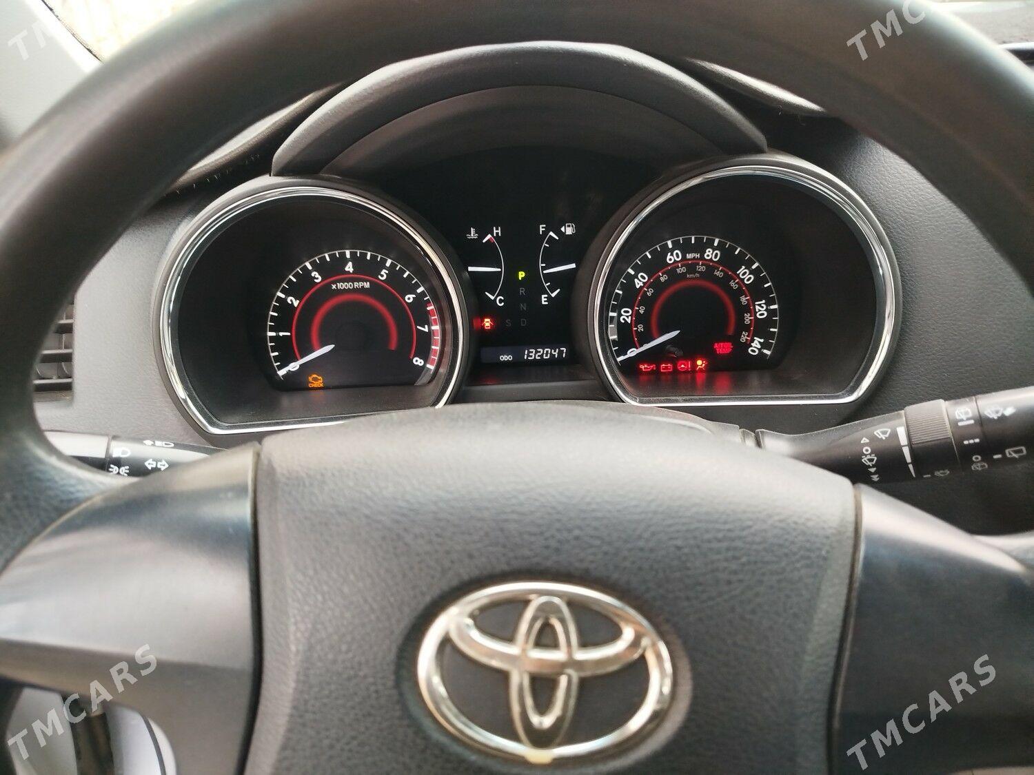Toyota Highlander 2010 - 330 000 TMT - Кёнеургенч - img 8