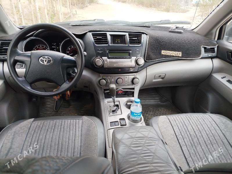 Toyota Highlander 2010 - 330 000 TMT - Кёнеургенч - img 7
