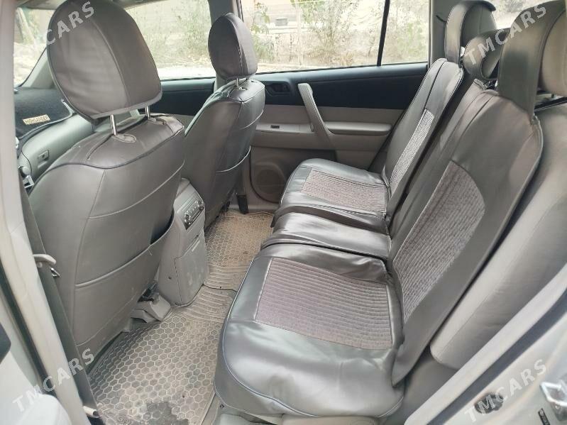 Toyota Highlander 2010 - 330 000 TMT - Кёнеургенч - img 3