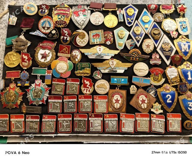 статуэтки.значки.подносы СССР - Aşgabat - img 4