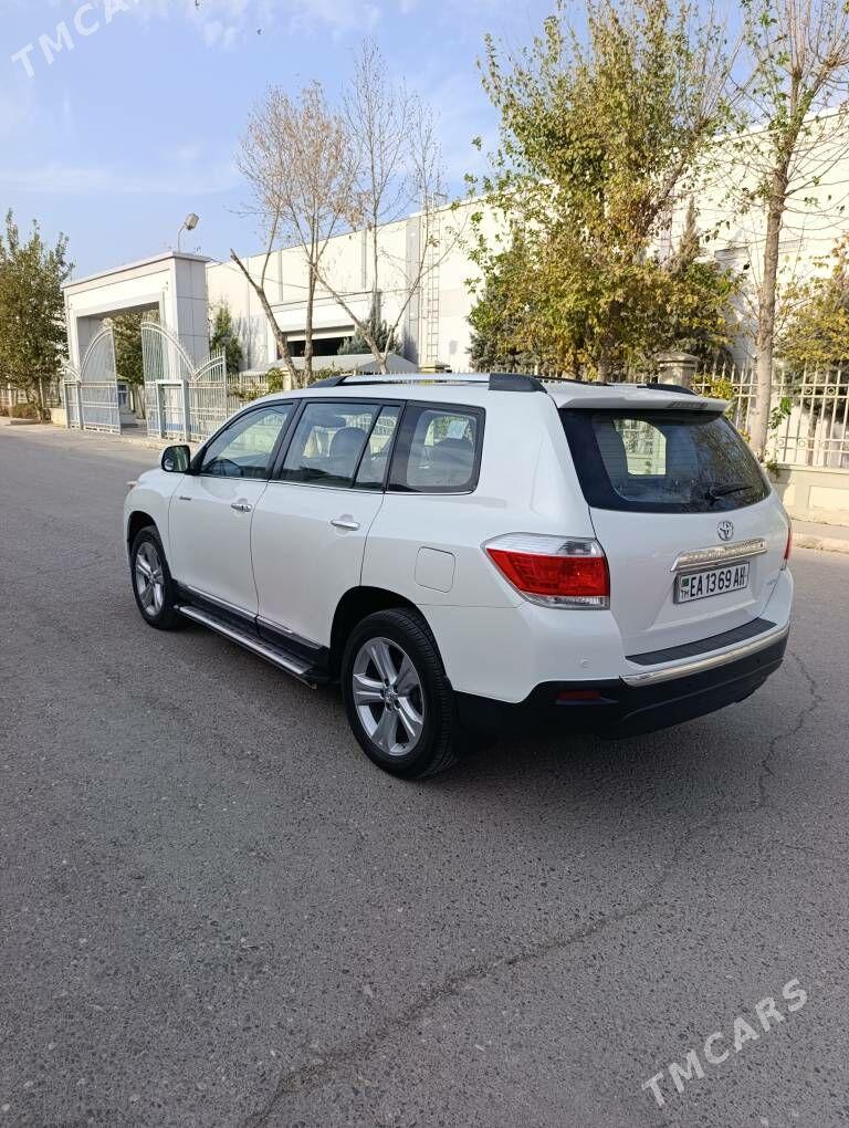 Toyota Highlander 2012 - 325 000 TMT - Бузмеин - img 9