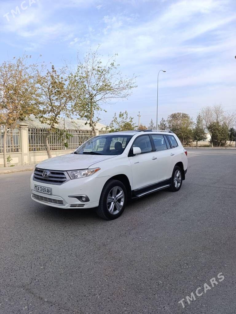 Toyota Highlander 2012 - 325 000 TMT - Бузмеин - img 4