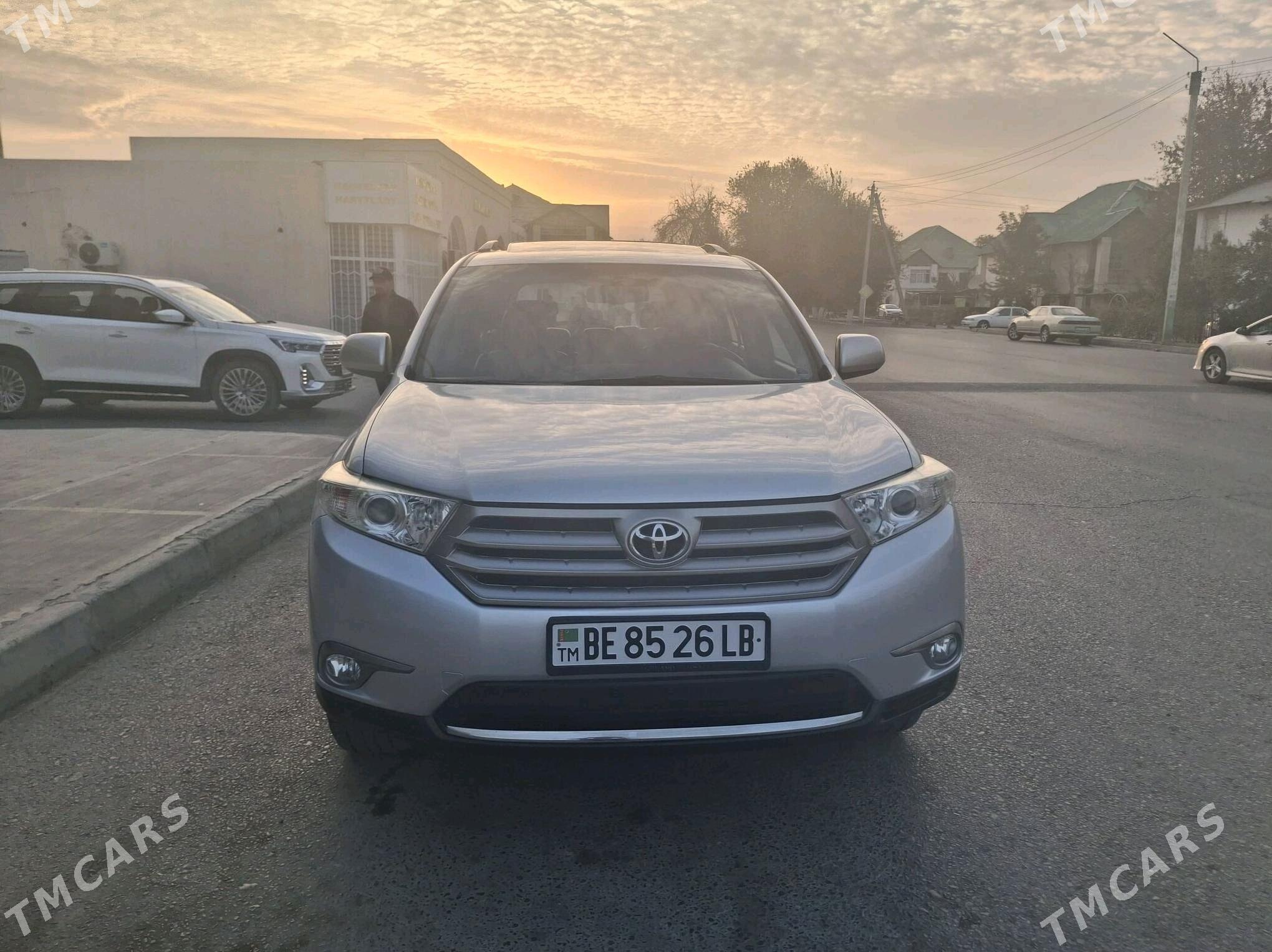 Toyota Highlander 2011 - 350 000 TMT - Türkmenabat - img 1