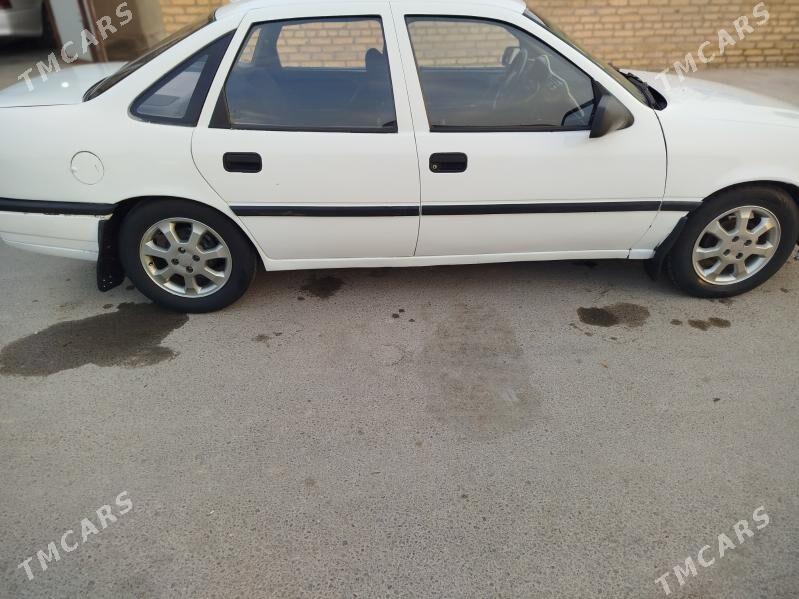 Opel Vectra 1992 - 30 000 TMT - Мары - img 4