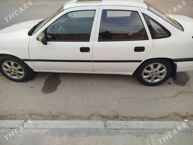 Opel Vectra 1992 - 30 000 TMT - Мары - img 5
