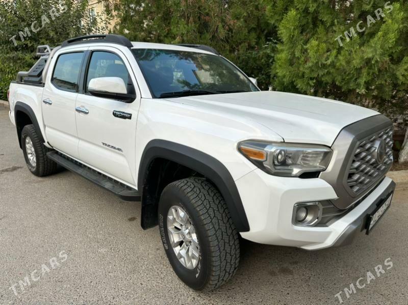 Toyota Tacoma 2018 - 380 000 TMT - Ашхабад - img 3