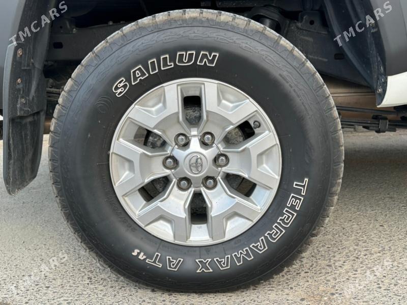 Toyota Tacoma 2018 - 380 000 TMT - Ашхабад - img 1