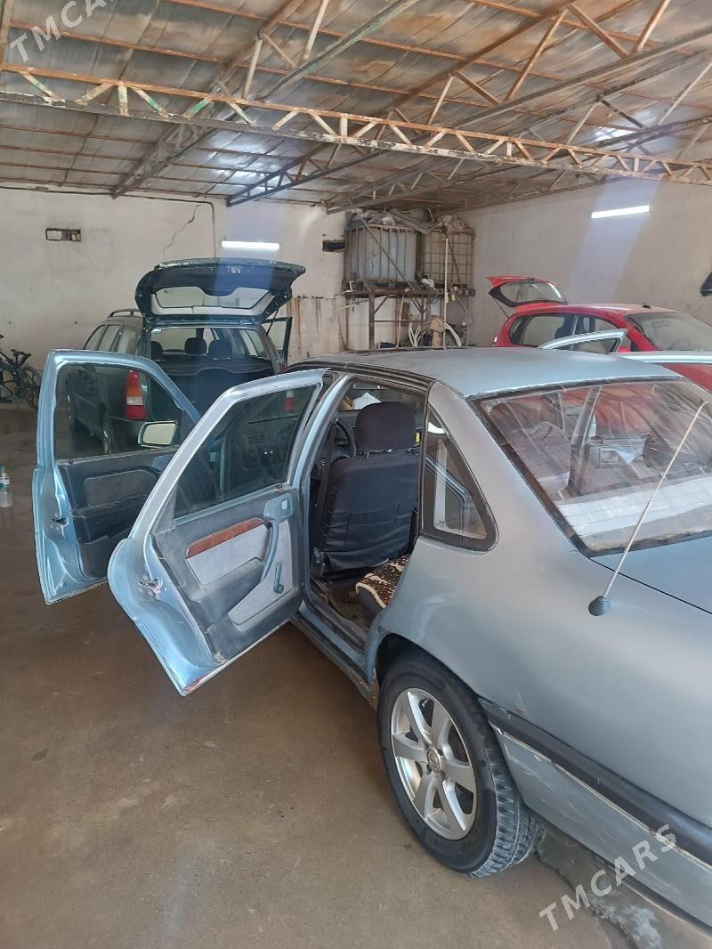 Opel Vectra 1991 - 37 000 TMT - Шабатский этрап - img 5
