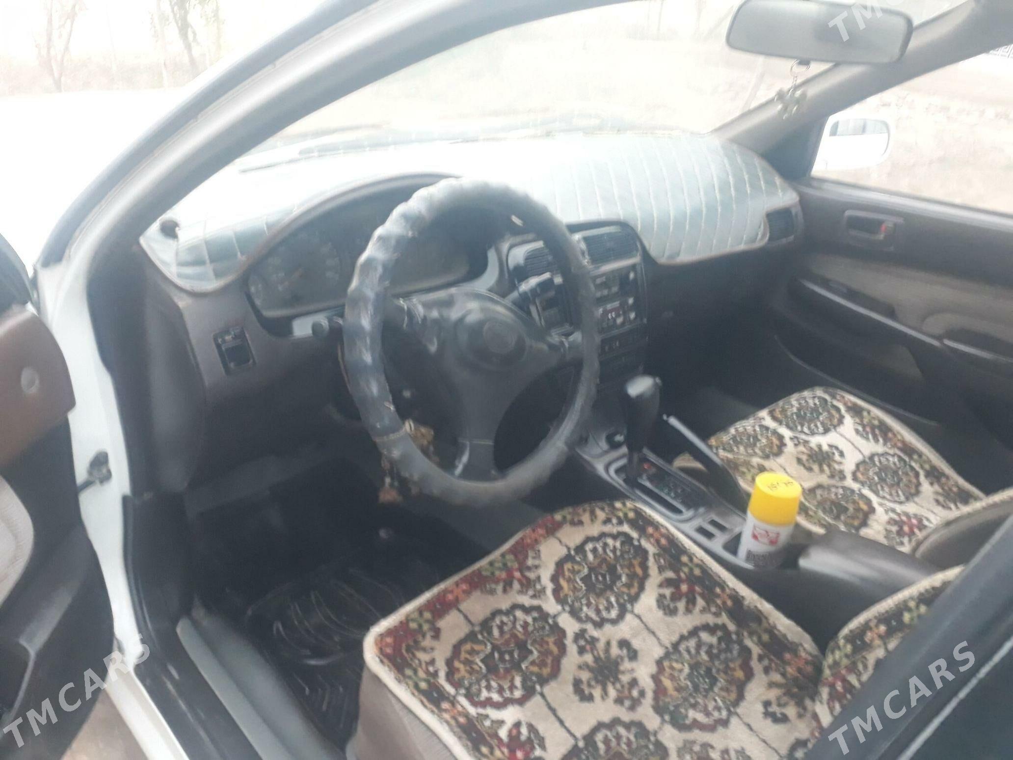 Toyota Carina 1994 - 55 000 TMT - Кёнеургенч - img 4