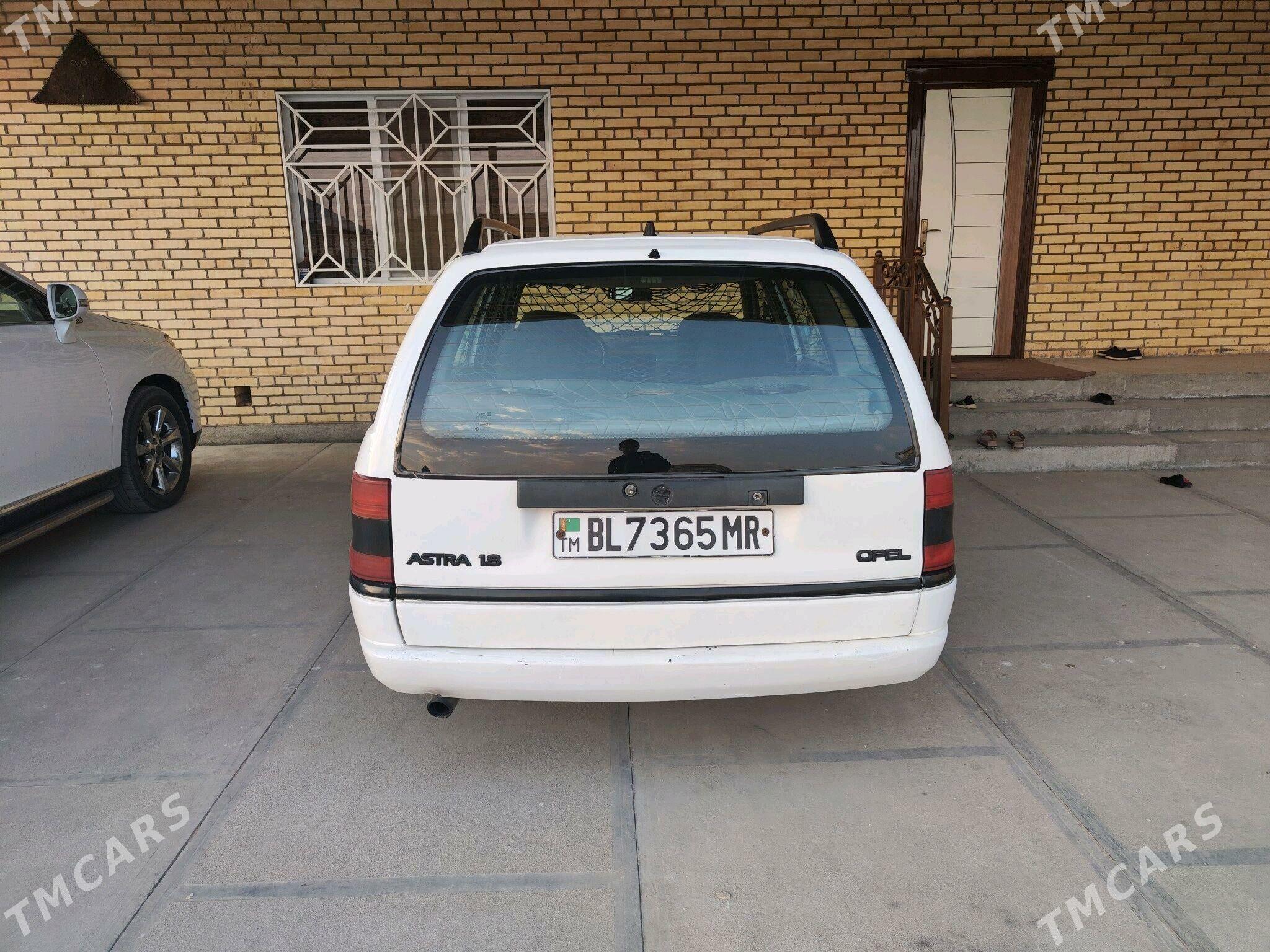 Opel Astra 1992 - 50 000 TMT - Mary - img 3