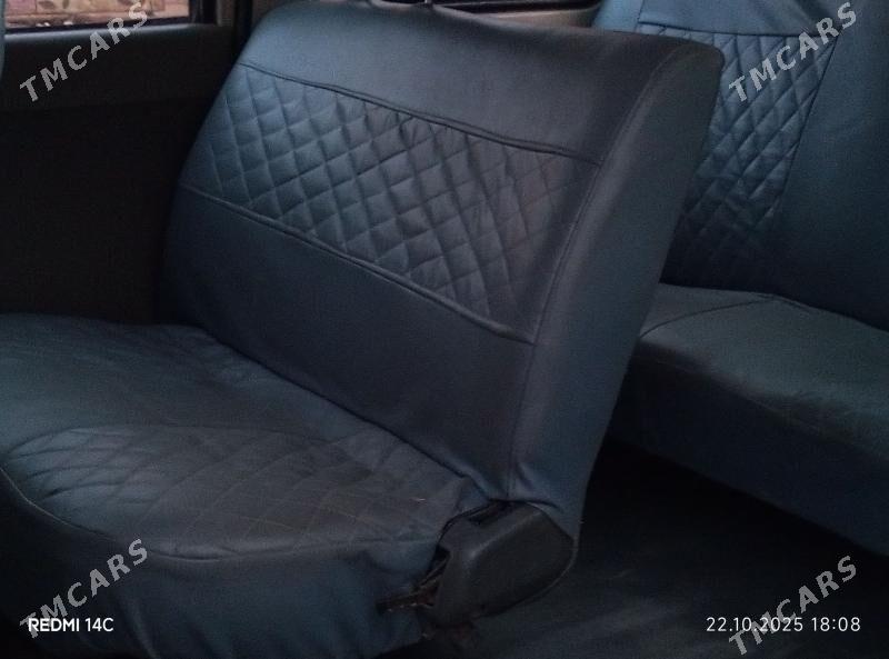 Toyota Hiace 2007 - 60 000 TMT - Фарап - img 6