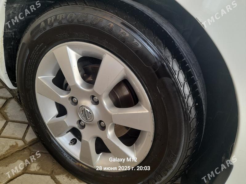 Nissan Tiida 2006 - 105 000 TMT - Балканабат - img 4