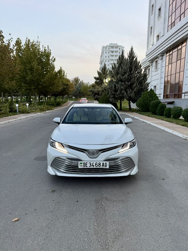 Toyota Camry 2020 - 235 000 TMT - Ашхабад - img 3