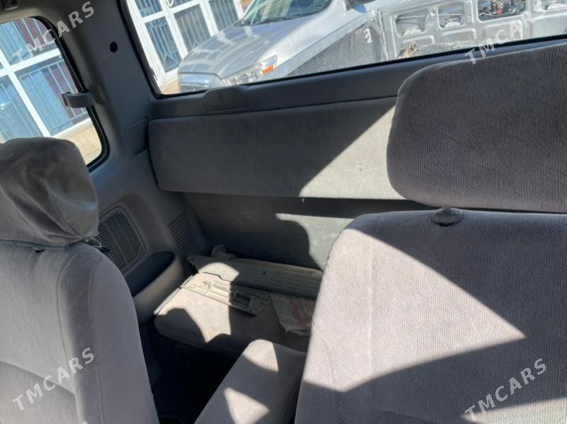 Toyota Tacoma 2003 - 92 000 TMT - Мары - img 9