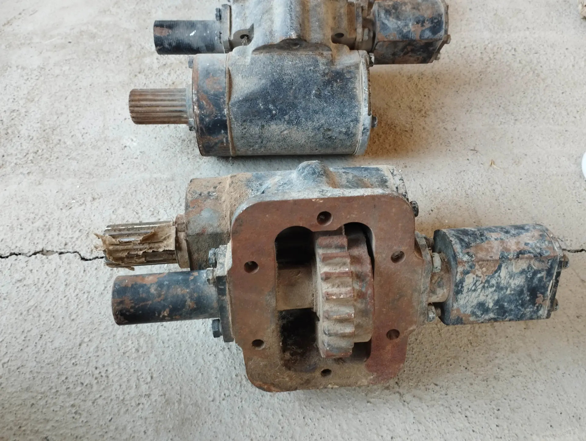 zil kran ensa reduktor 700 TMT - Kaka - img 1