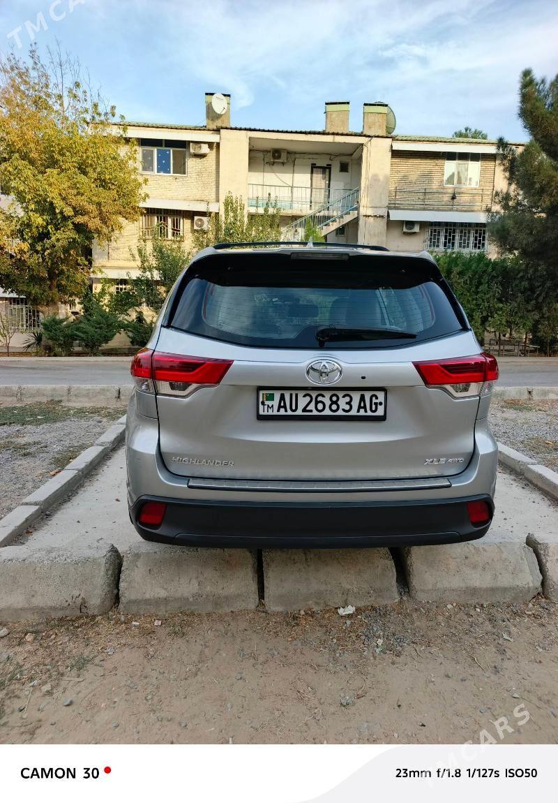 Toyota Highlander 2018 - 480 000 TMT - 10 mkr - img 9