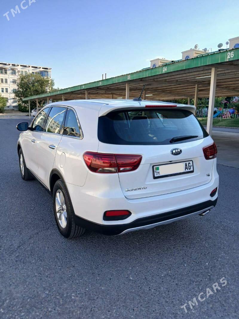 Kia Sorento 2019 - 250 000 TMT - 8 mkr - img 3